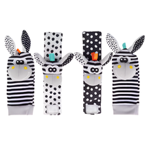 Kletshuts™ RattleToy 1+1 GRATIS: Mjuk Djur Baby Handled Och Fot Strumpor Skallra Leksak Set 