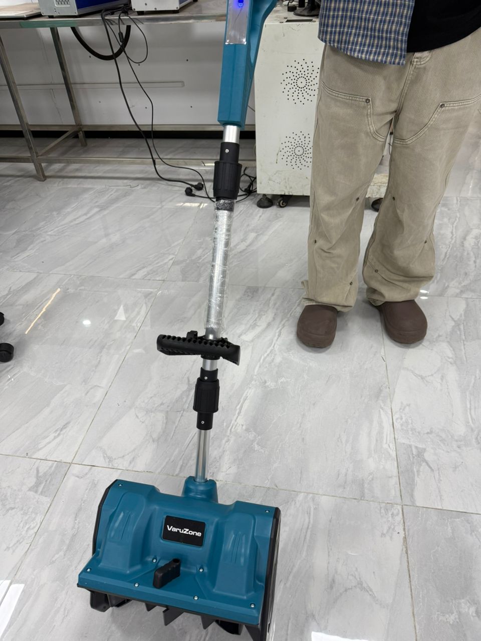 Batteridriven Snöskovel